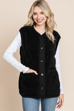 Load image into Gallery viewer, Faux Fur Button Down Vest
