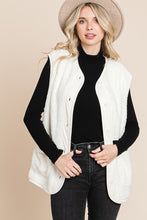 Load image into Gallery viewer, Faux Fur Button Down Vest
