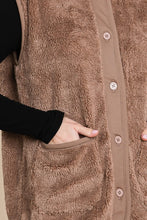 Load image into Gallery viewer, Faux Fur Button Down Vest
